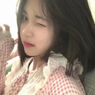 夜色中的她